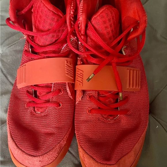 100% Authentic, Badly damaged Red October Nikes/ Yeezys - Picture 2 of 9